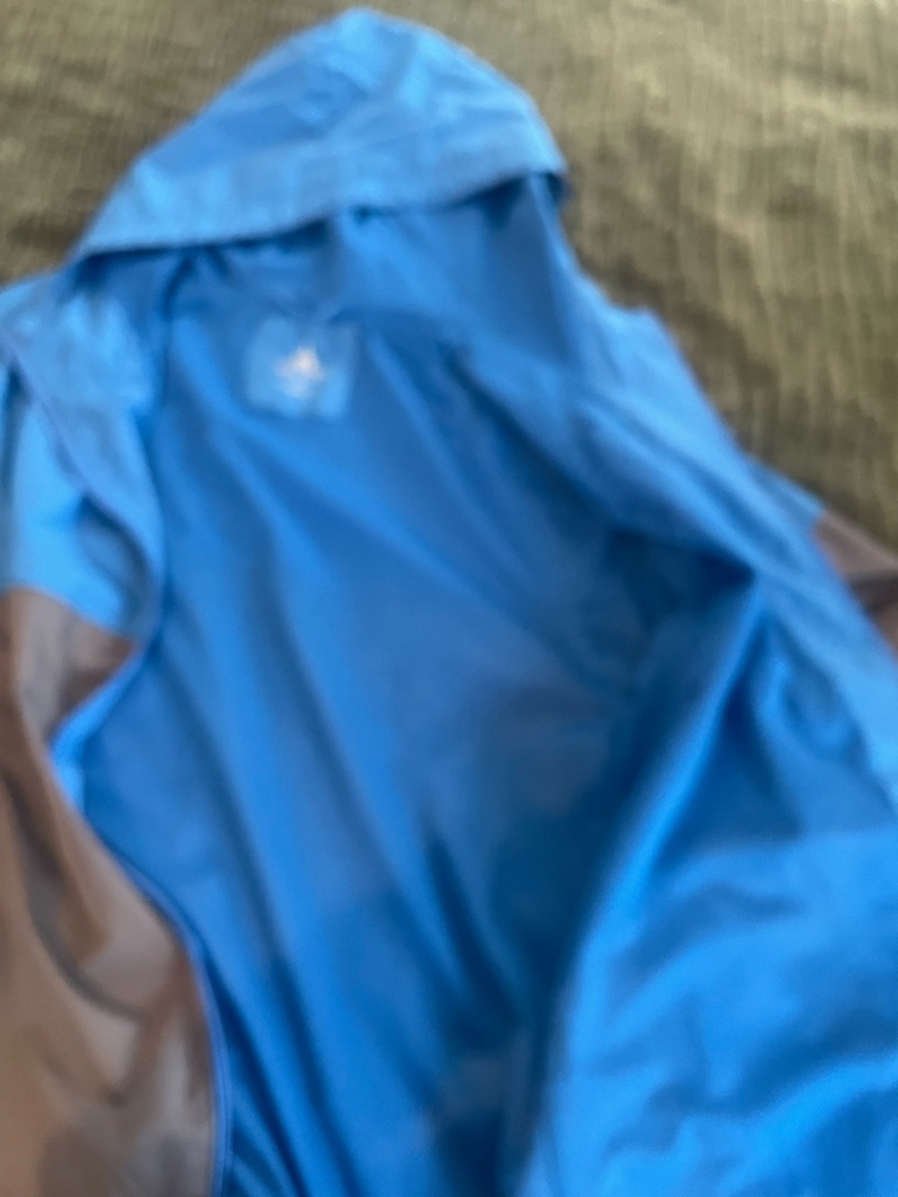 Disney Men's Blue and Gray Hooded Windbreaker Size Small - Picture 6 of 9